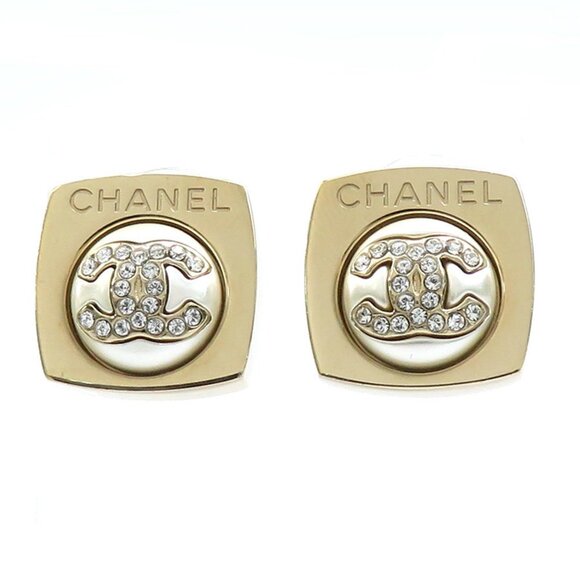 CHANEL White Pearl Logo Earrings - Picture 1 of 5